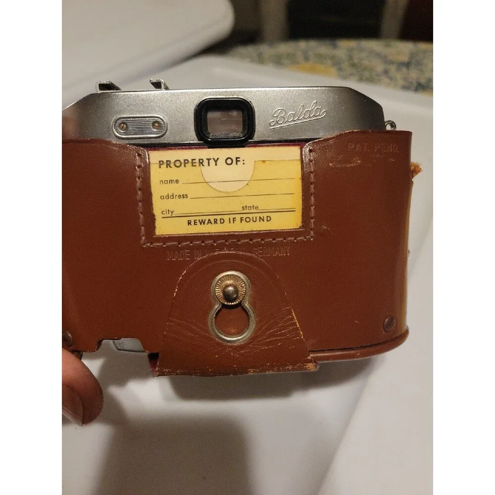 Vintage Baldar 35 mm camera w Baldanar 1:1:2.8/45 lens w case Color Prontormat